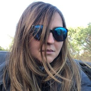 Meet your Posher, Petra